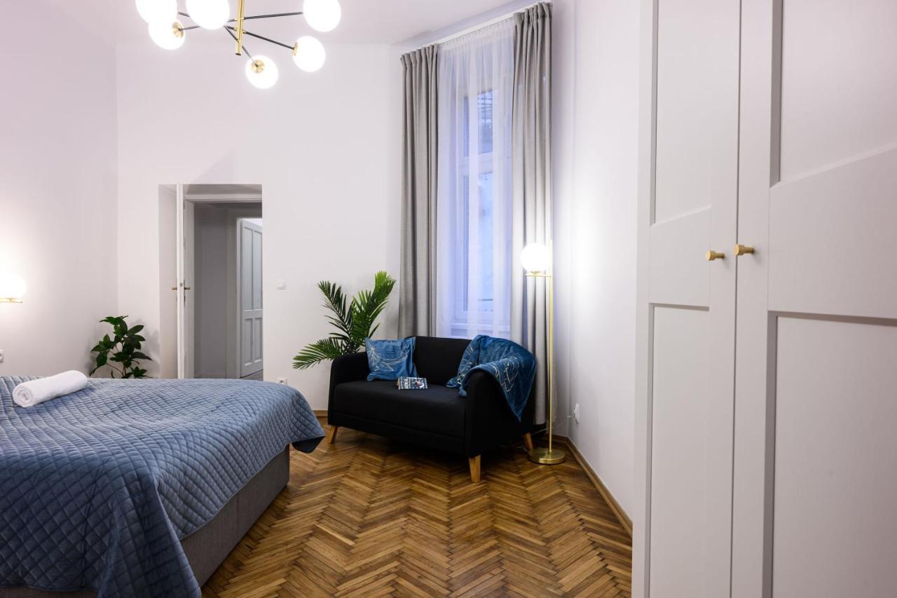 Unique Style Apartments Old Town - 25 Min From The Airport - By Homelike Krakow Ngoại thất bức ảnh