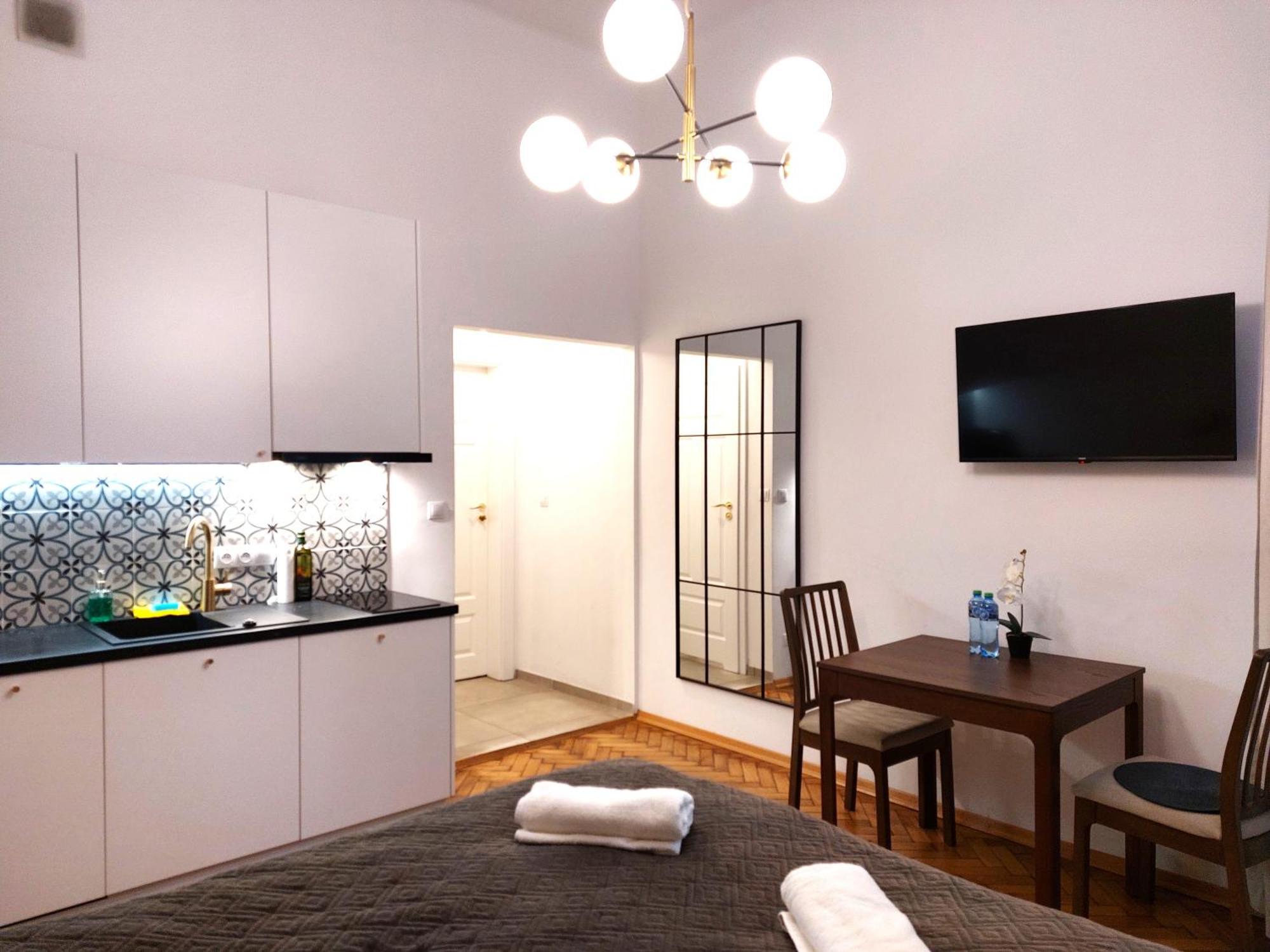 Unique Style Apartments Old Town - 25 Min From The Airport - By Homelike Krakow Ngoại thất bức ảnh